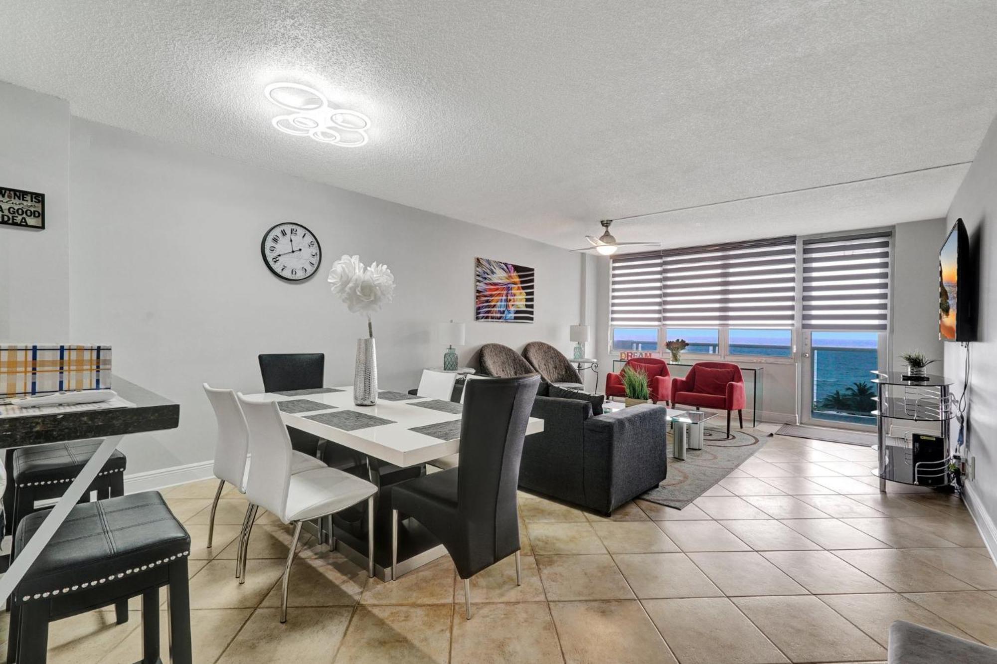 Flip Flop Paradise In Hollywood Florida Bagian luar foto